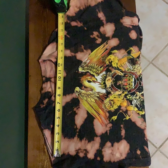 Queen Band Shirt. Bleach Dye. Gray. Large. - Picture 5 of 5